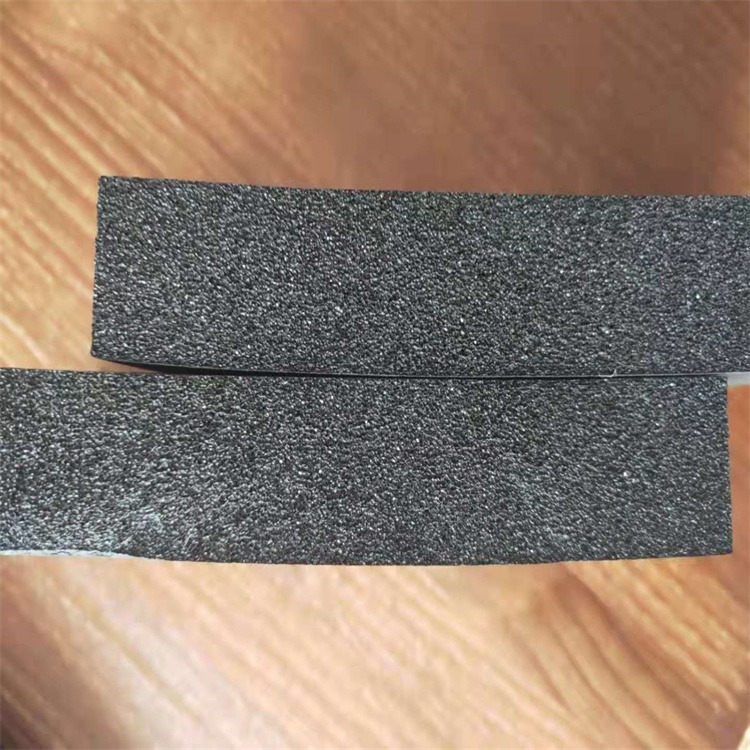 风筒专用橡塑保温管 20mm背胶橡塑保温棉板 屋顶隔音橡塑板 宏洺现货