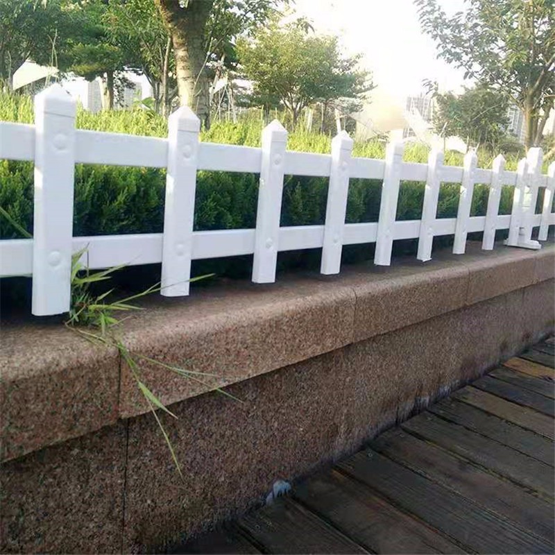 花园白色PVC塑钢栅栏 园林景观小区草坪护栏 花池绿化带围栏峰尚安图片