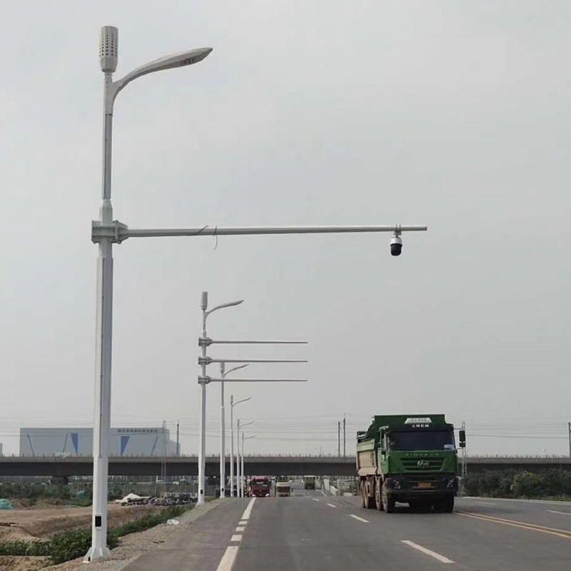 泰翔设计制作信号灯杆厂家 八角杆型号灯杆 LED交通信号灯杆   质保30年