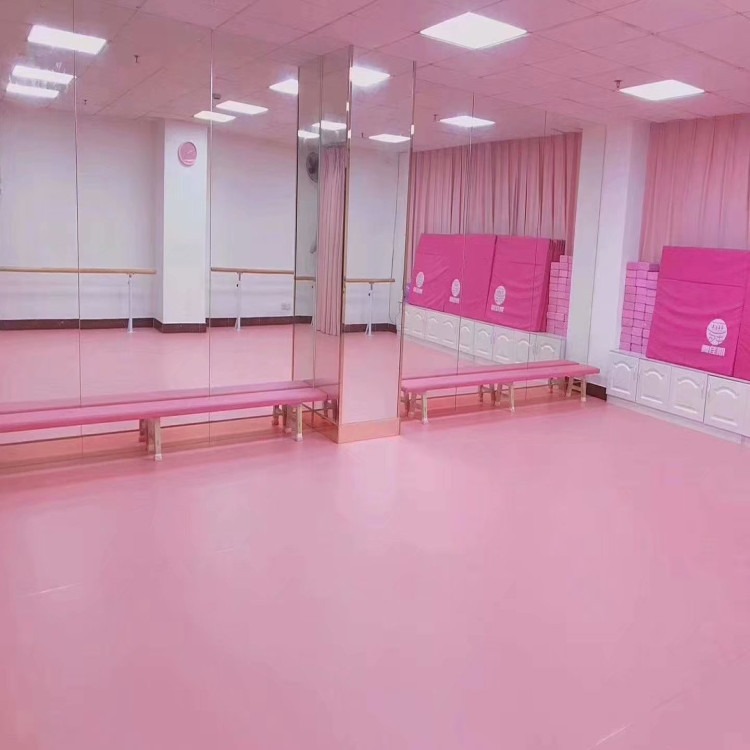 舞蹈室用地板好 舞蹈铺地板 舞蹈地胶安装图片
