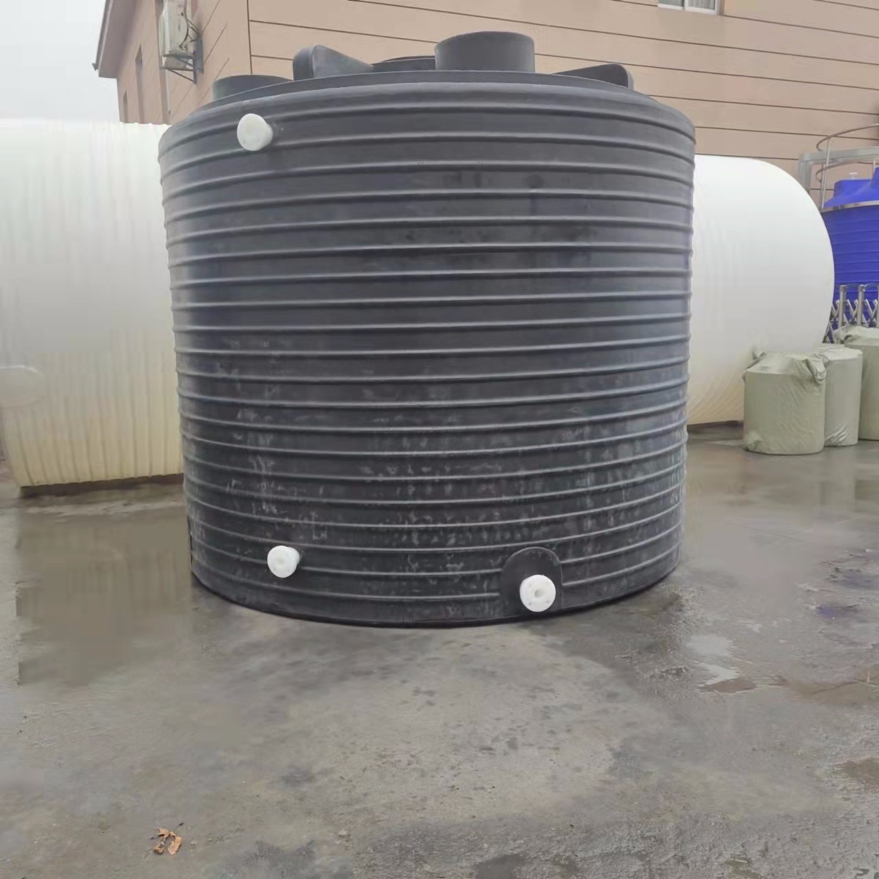 新疆瑞通容器厂家直销15000L 圆形平底水箱 储水箱 4立方 聚乙烯塑料桶