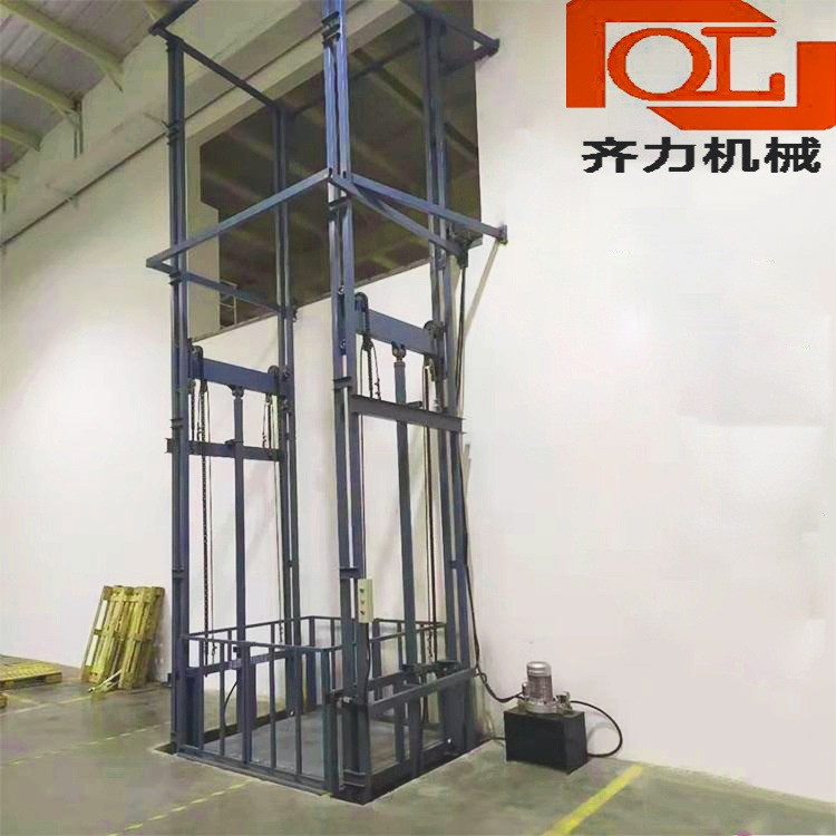 齐力定做厂房液压货梯 4米导轨式升降机 北京2吨载货电梯 防坠链条式升降平台图片