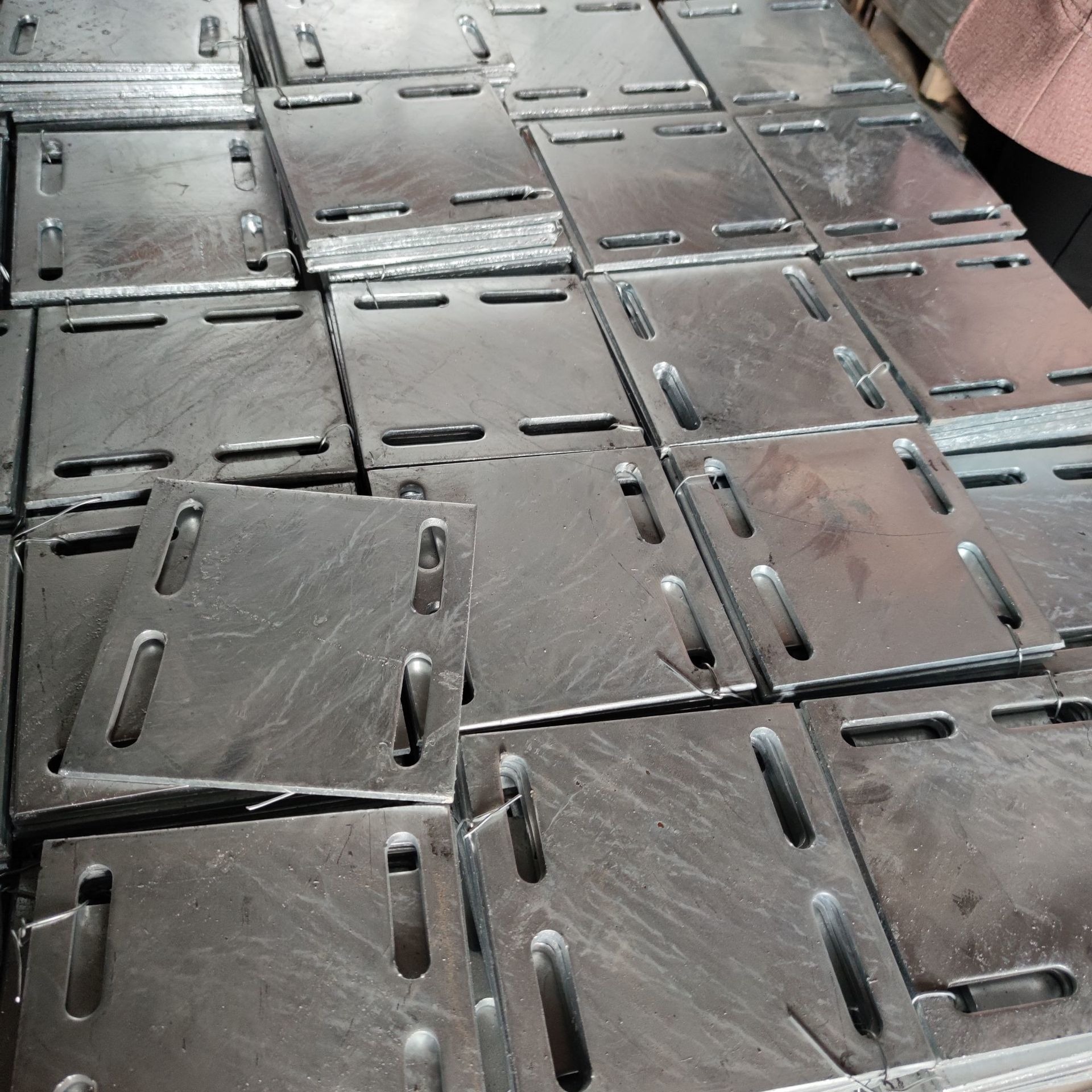 预埋件底板四孔固定铁板带圆孔不锈钢材质钢片块不锈钢预埋脚板订