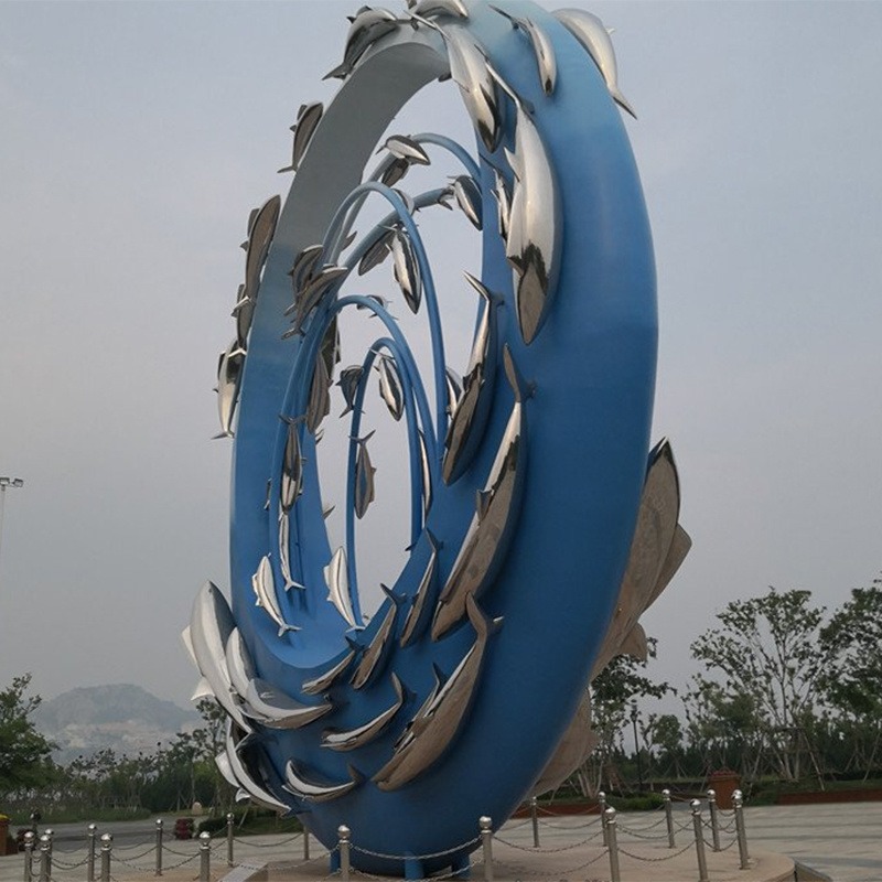 不锈钢小鱼雕塑 镜面鱼摆件 抽象圆环雕塑 巨型广场景观摆件