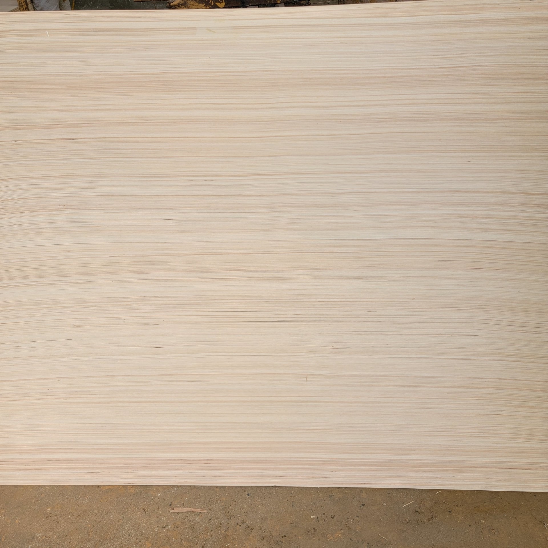足5厘超平单面科技木三合板可做包装箱板内衬隔板整芯板垫板