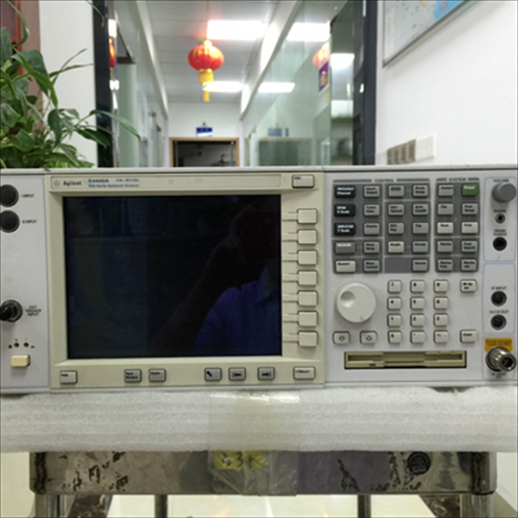 出售回收Agielnt安捷伦 E4440A26.5G频谱分析仪