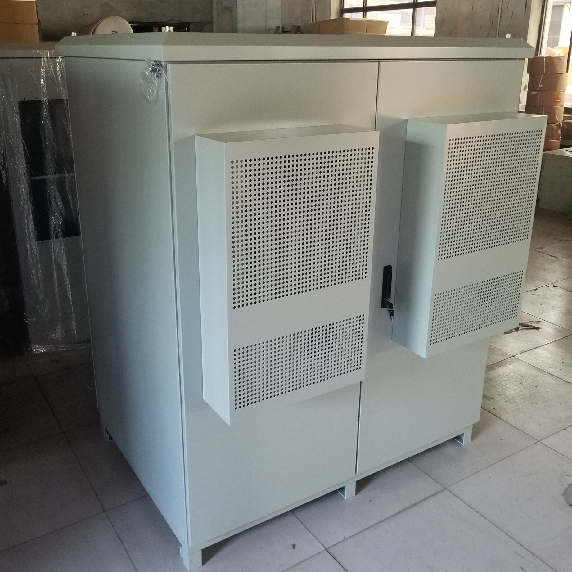 鸿盾-HW系列B型户外恒温机柜，恒温舱，室外恒温机柜，恒温柜，空调机柜，智能一体化机柜