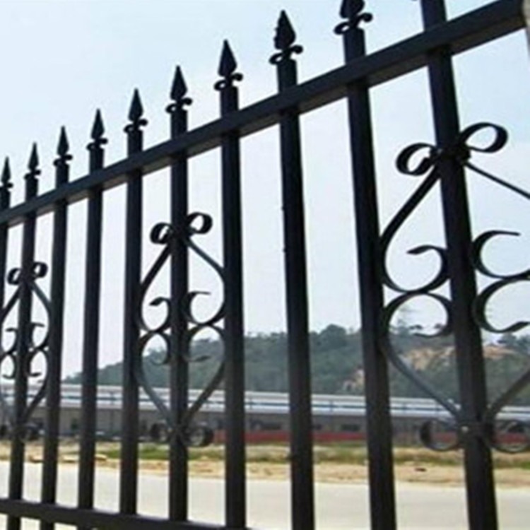 市政安全防护栏杆 阳台锌钢护栏  平头分叉头锌钢护栏 满星丝网