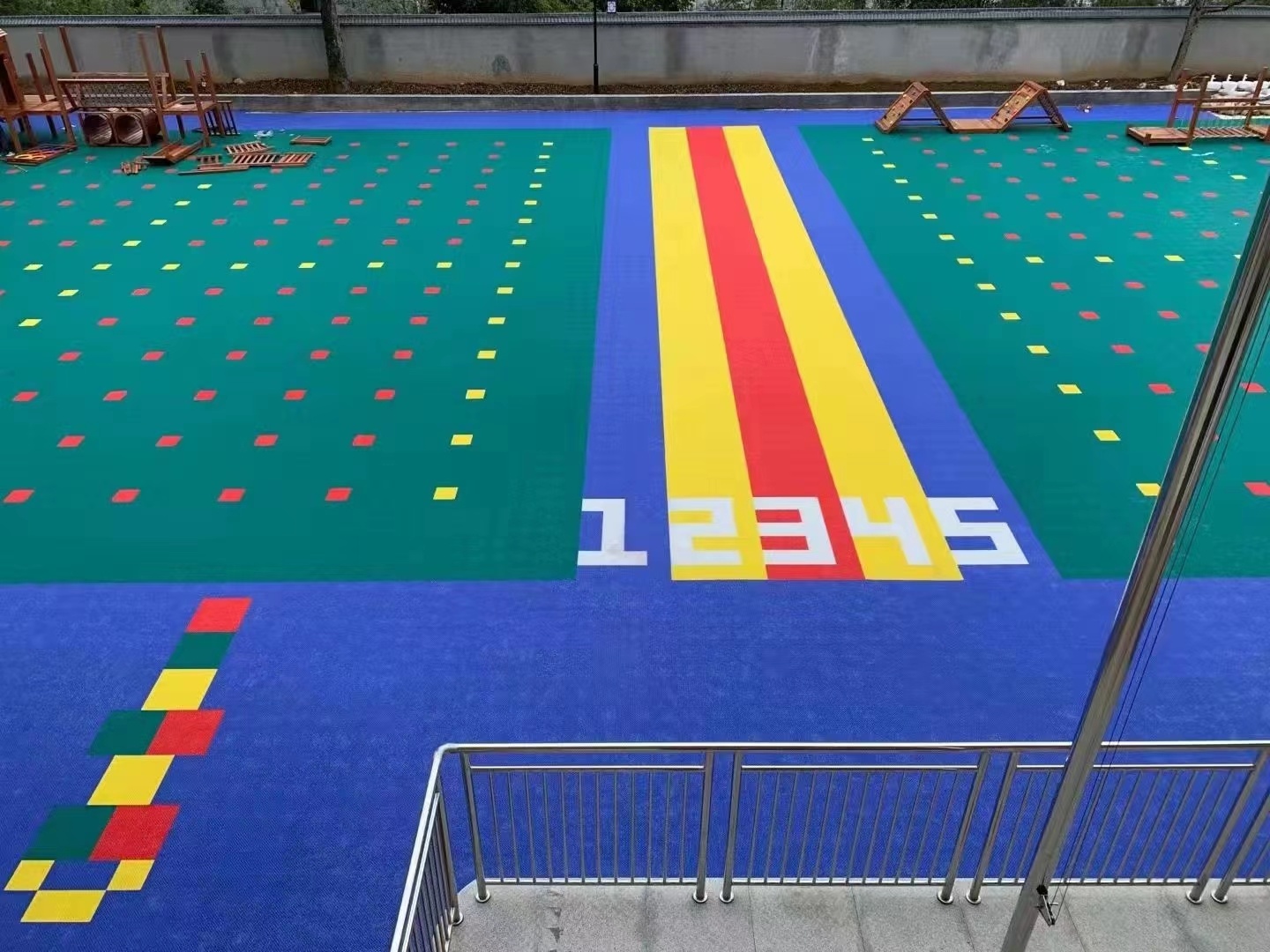 曼纳奇悬浮地板塑胶-幼儿园悬浮地板 游乐场悬浮地板 悬浮地板厂家 篮球场悬浮地板 悬浮地板施工 昆明悬浮地板厂家示例图11