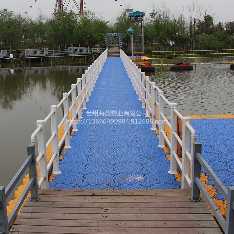水上浮桥生产厂家 河面浮桥搭建 浮桥优质塑料浮筒海茂浮筒