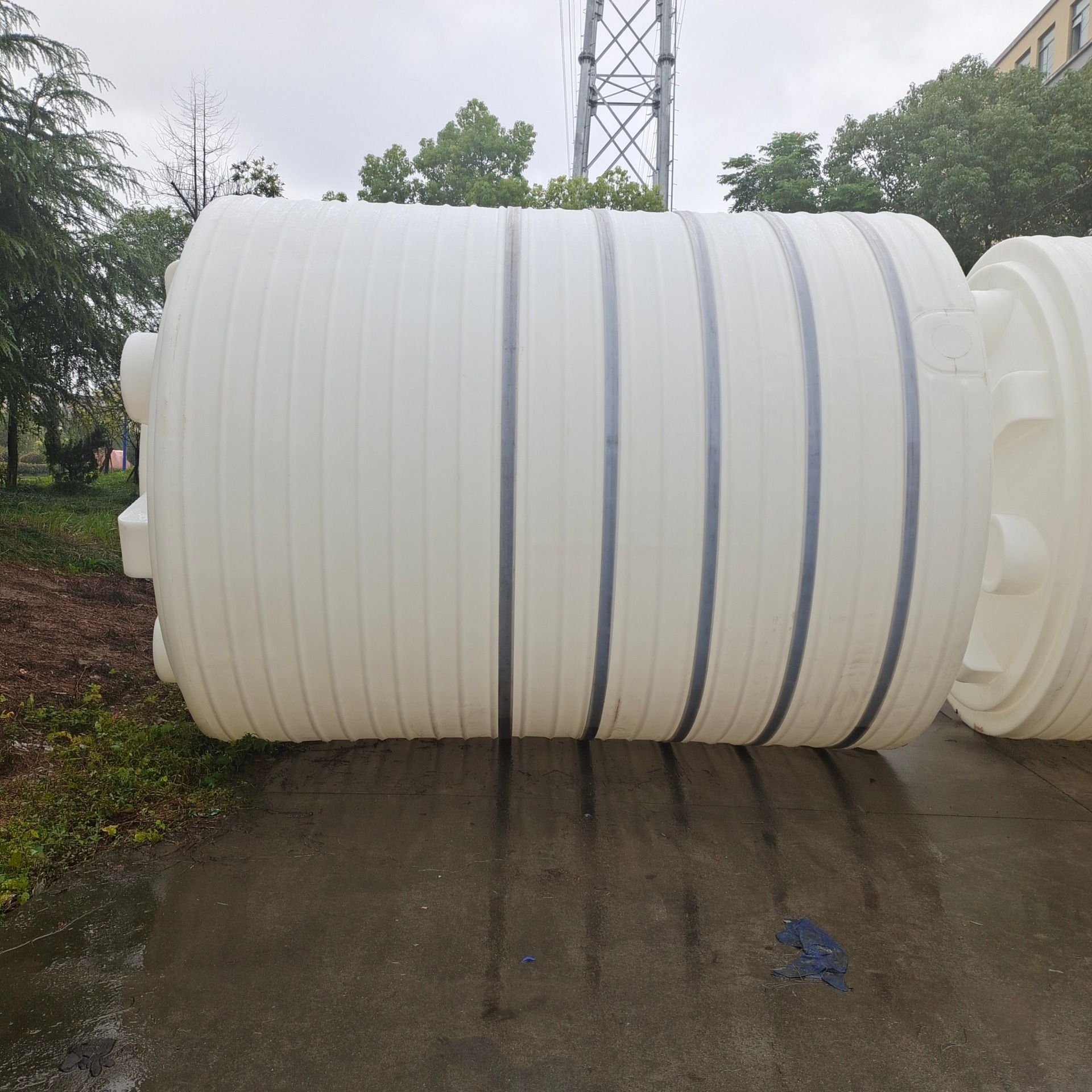 10吨立式PE塑料水塔 防晒建筑储水大桶 10立方水箱循环水储罐